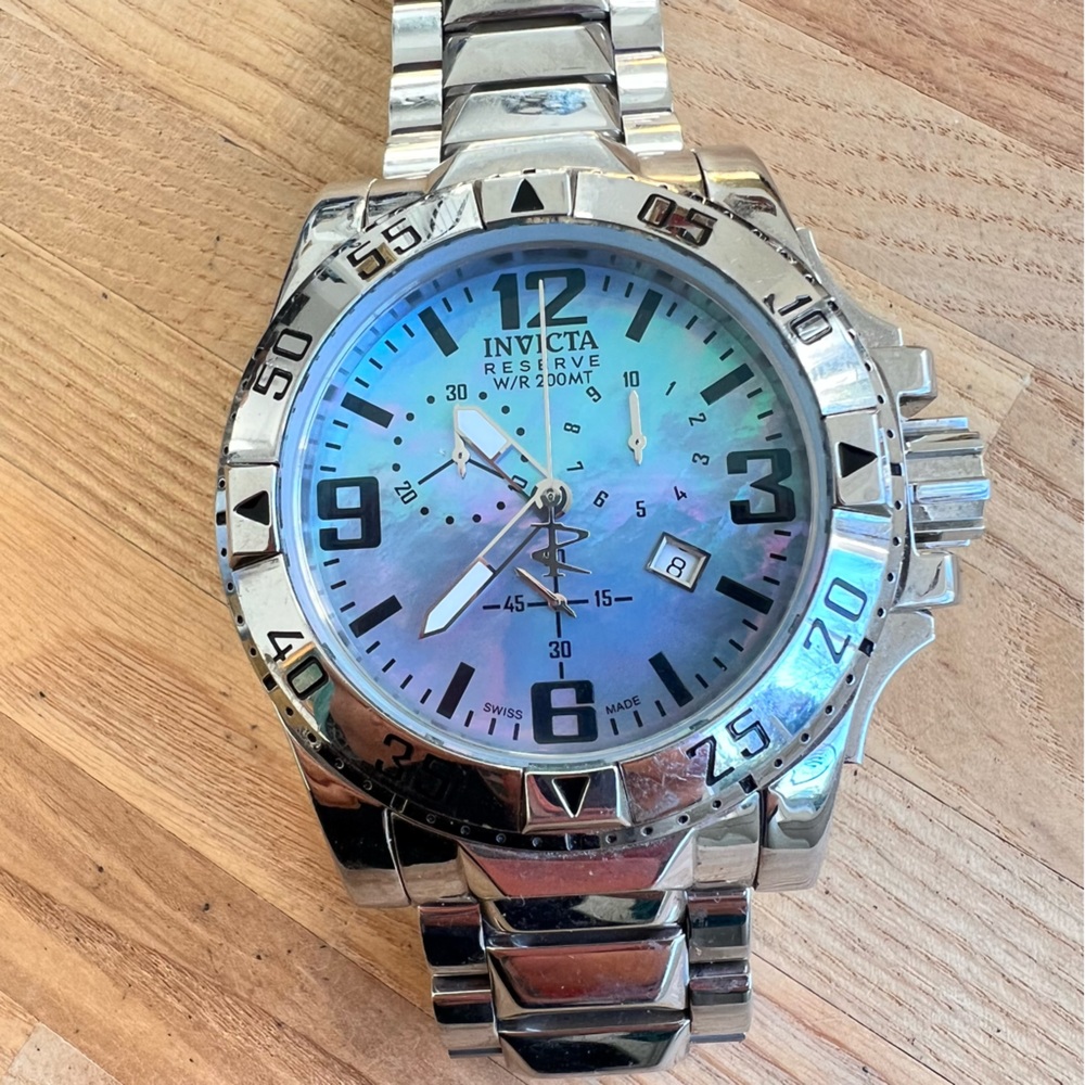 Invicta reserve Chronograph mother of pearl dial silver tone watch NEW BATTERY